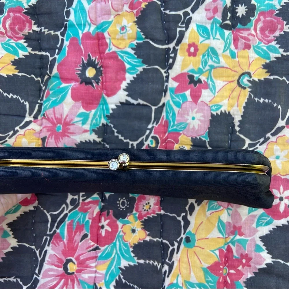 Vintage wool blend Garay black rhinestone kisslock purse clutch